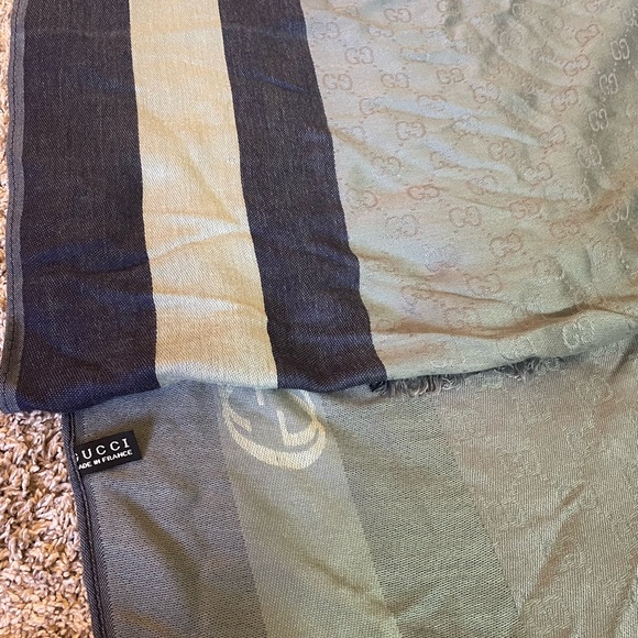 Gucci Scarf - Picture 1 of 1